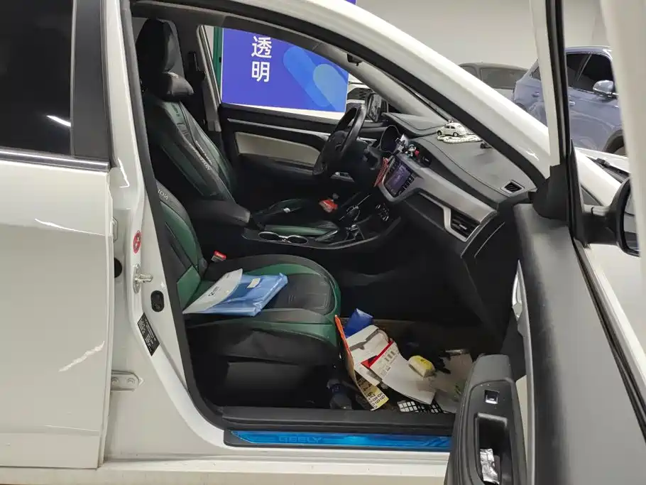 Geely Vision — миниатюра 8