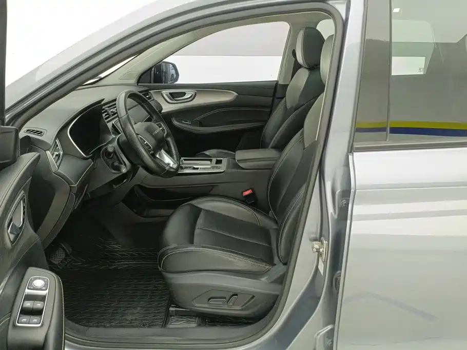 Roewe RX5 — миниатюра 9