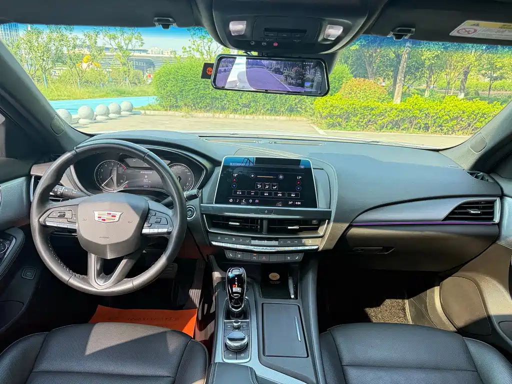 Cadillac CT5 — миниатюра 8