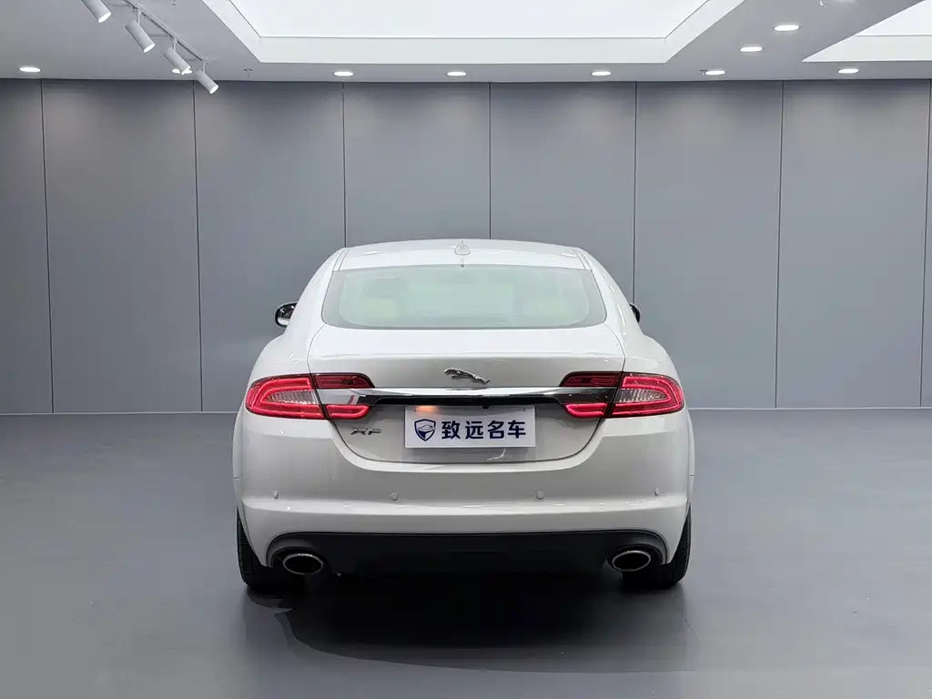 Jaguar XF — миниатюра 5