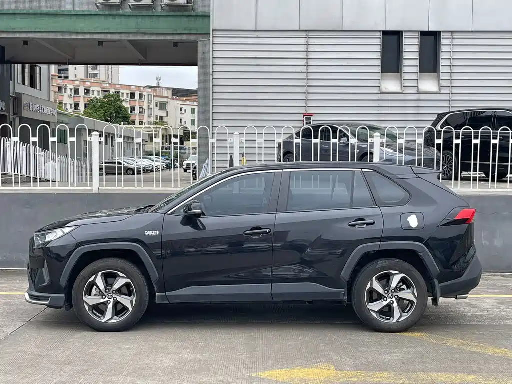 Toyota RAV4 Prime — миниатюра 4