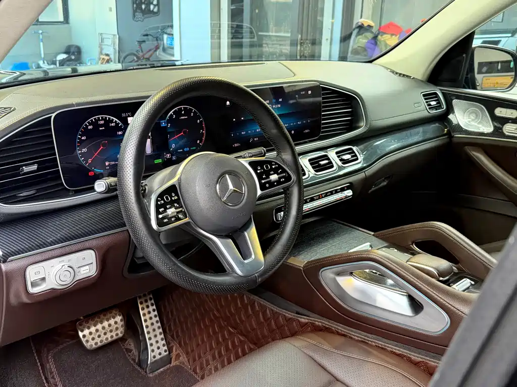 Mercedes-Benz GLS — миниатюра 4