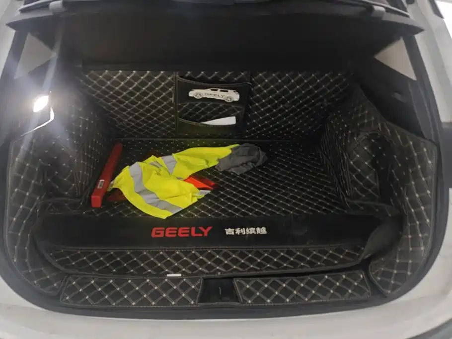 Geely Binyue — миниатюра 4