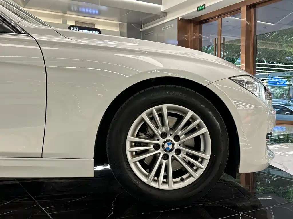 BMW 3 Series — миниатюра 10