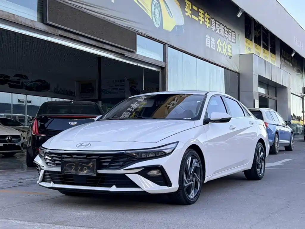 Hyundai Elantra