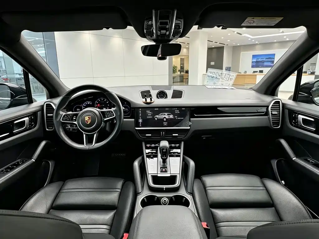 Porsche Cayenne — миниатюра 4
