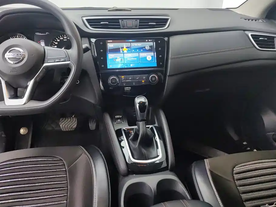 Nissan Qashqai — миниатюра 13