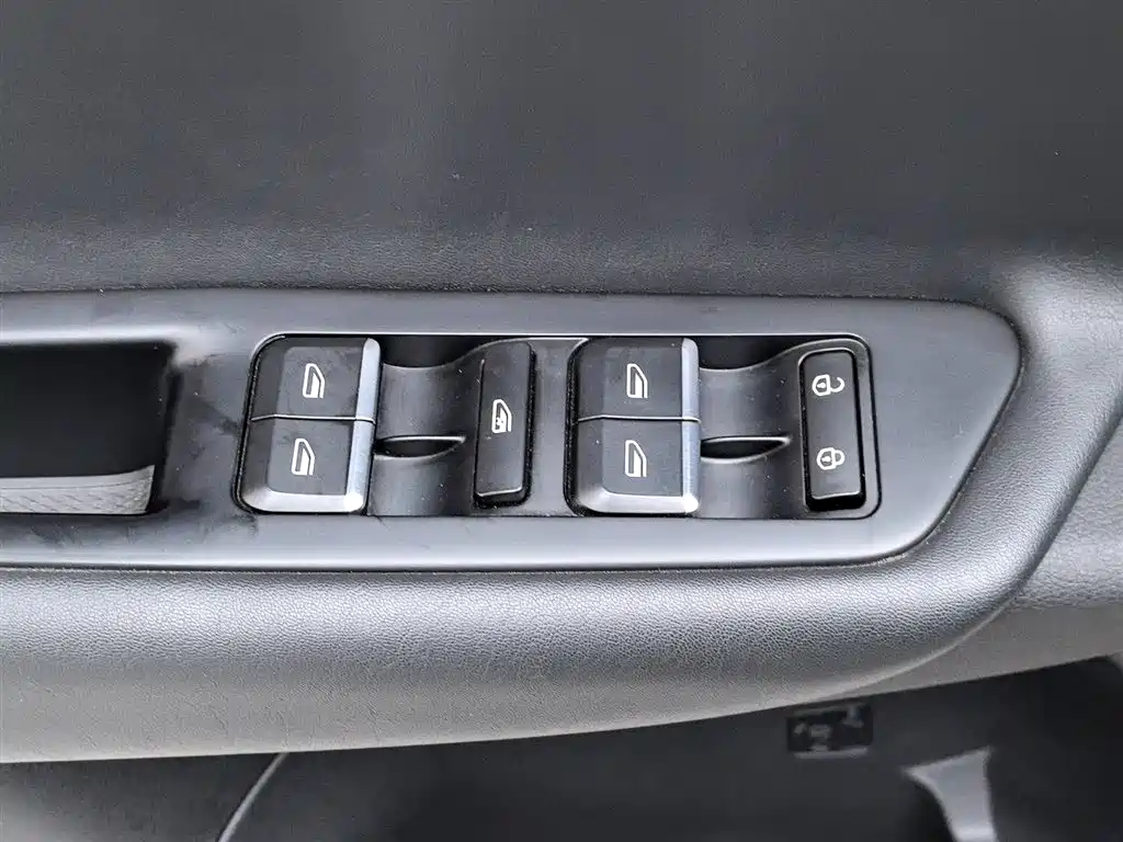 GEELY AUTOMOBILE EMGRAND GL