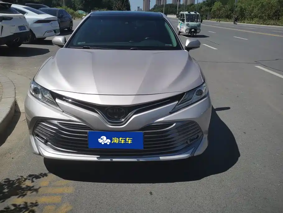 Toyota Camry — миниатюра 2
