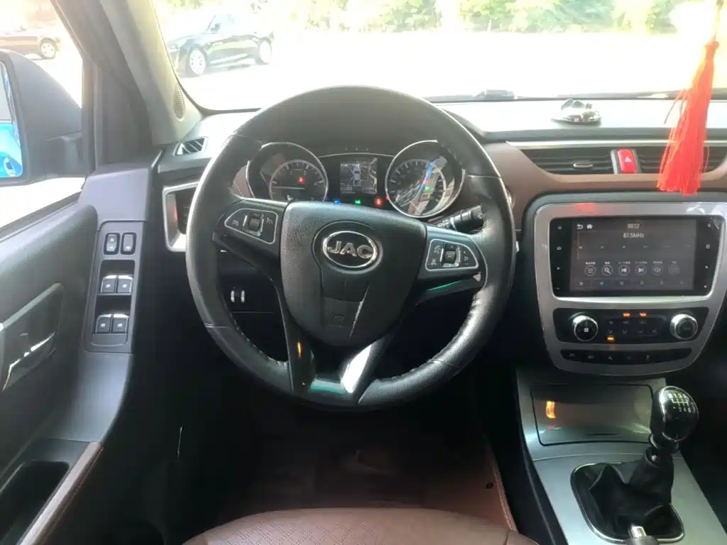 JAC JAC T8 — миниатюра 11