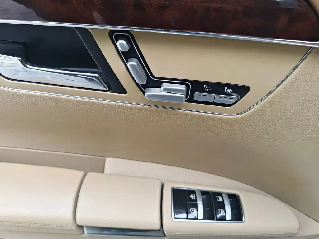 Mercedes-Benz S-Class — миниатюра 22