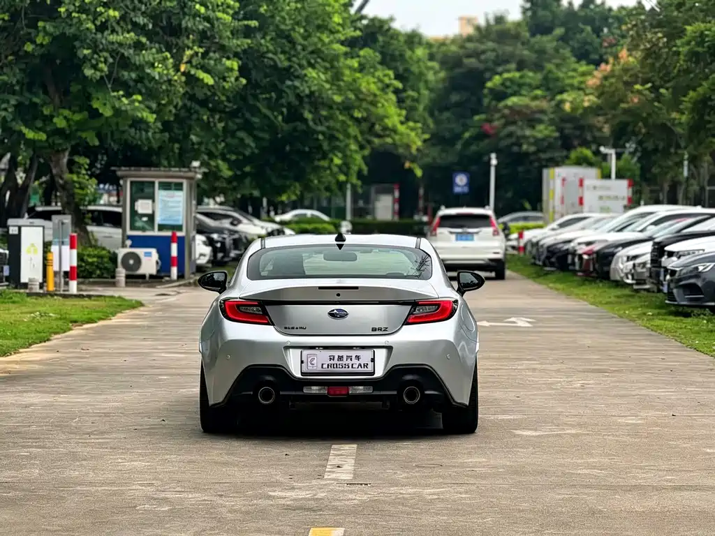 Subaru BRZ — миниатюра 6