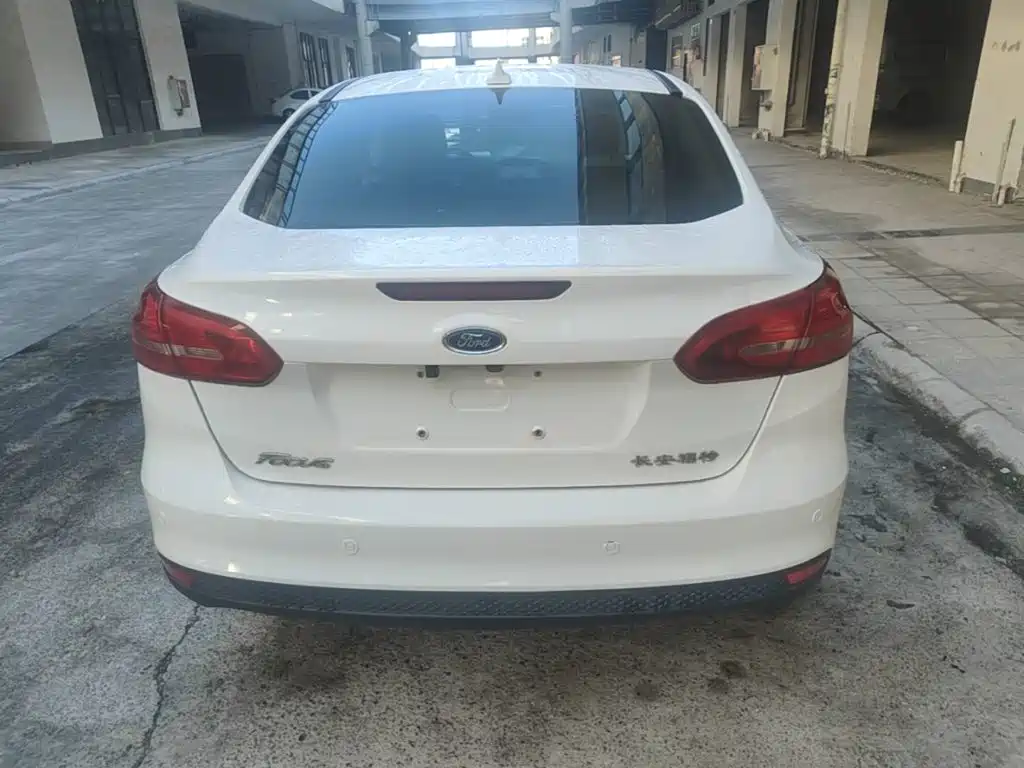 Ford Focus — миниатюра 6