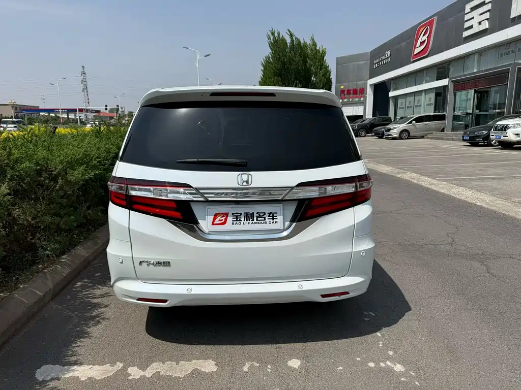 Honda Odyssey 2.4L Supreme Edition, фото 7