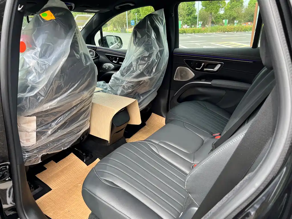 Mercedes-Benz EQS SUV — миниатюра 13