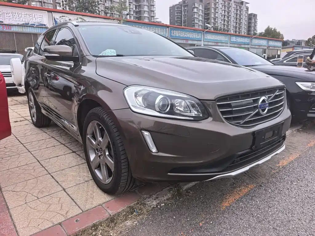 Volvo XC60 (Import) — миниатюра 3