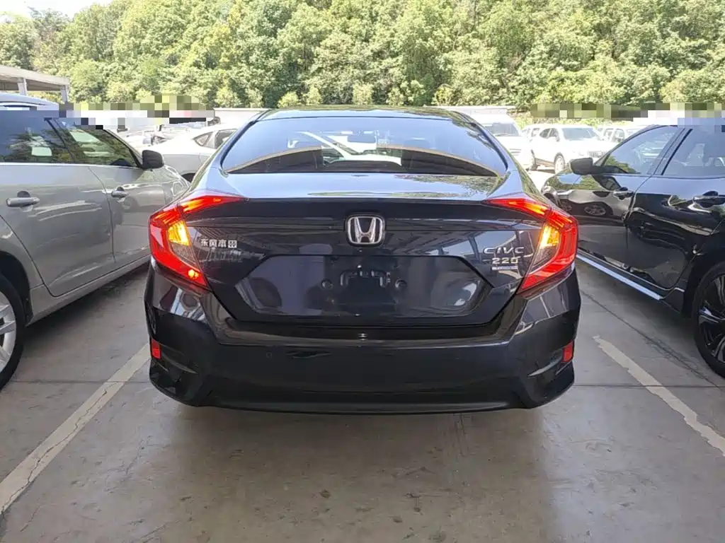 Honda Civic — миниатюра 6
