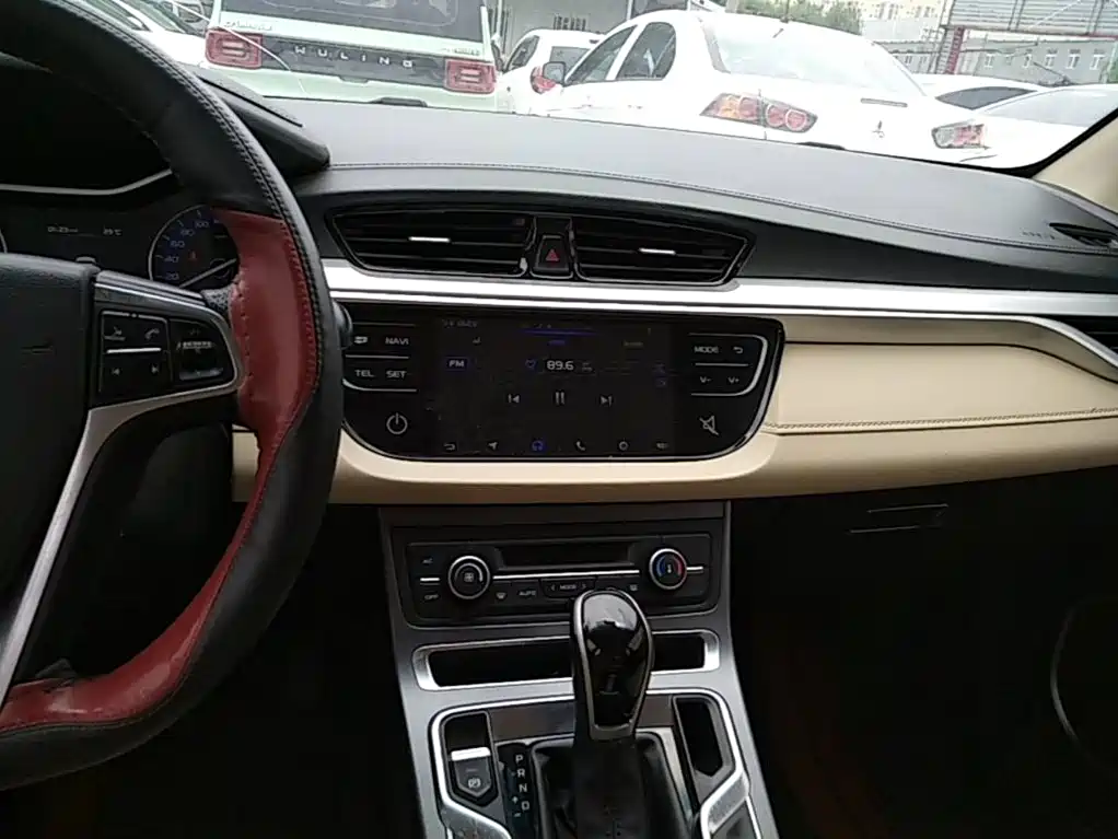 Geely Emgrand — миниатюра 13