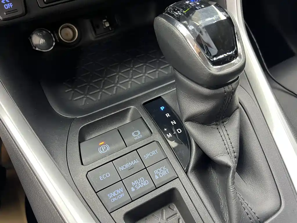 TOYOTA RAV4 RONGFANG