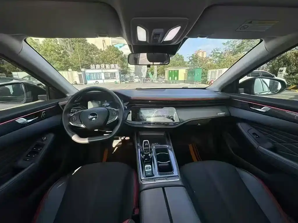 DONGFENG YI HYUN MAX