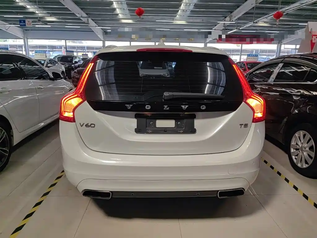 Volvo V60 — миниатюра 6