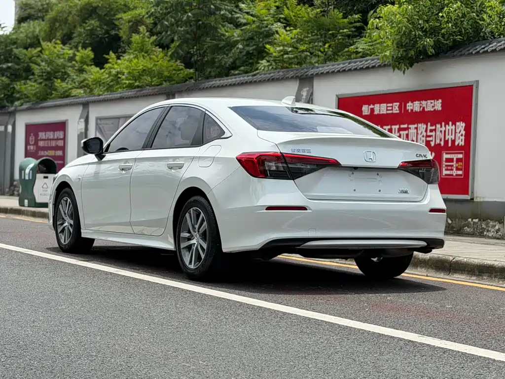 Honda Civic 2022 180TURBO CVT