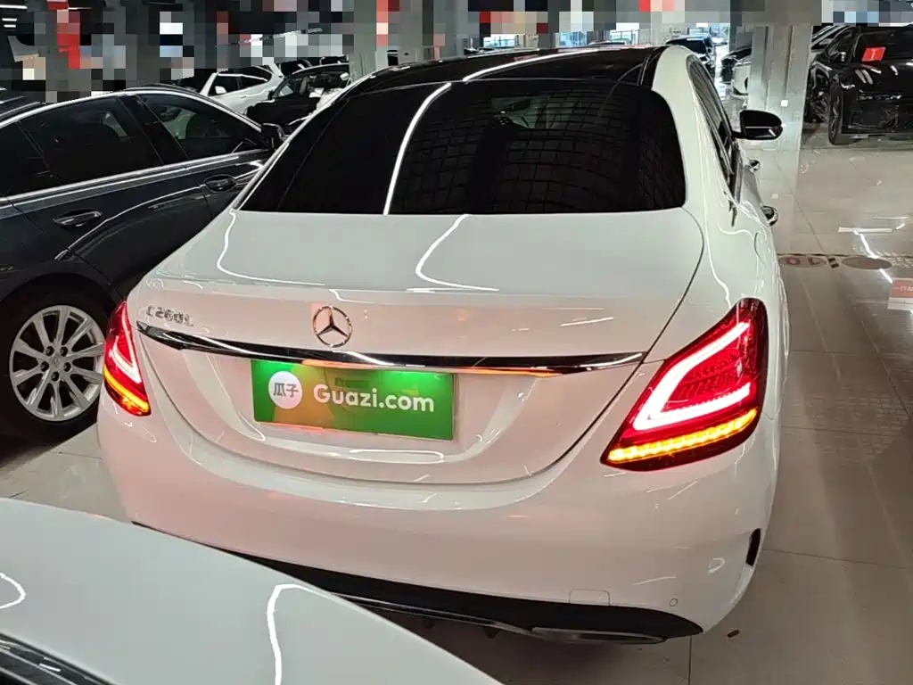 Mercedes-Benz C-Class — миниатюра 6