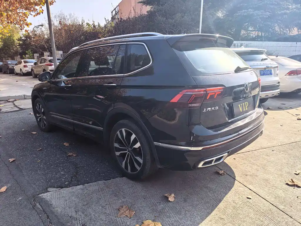 Volkswagen Tiguan L — миниатюра 7