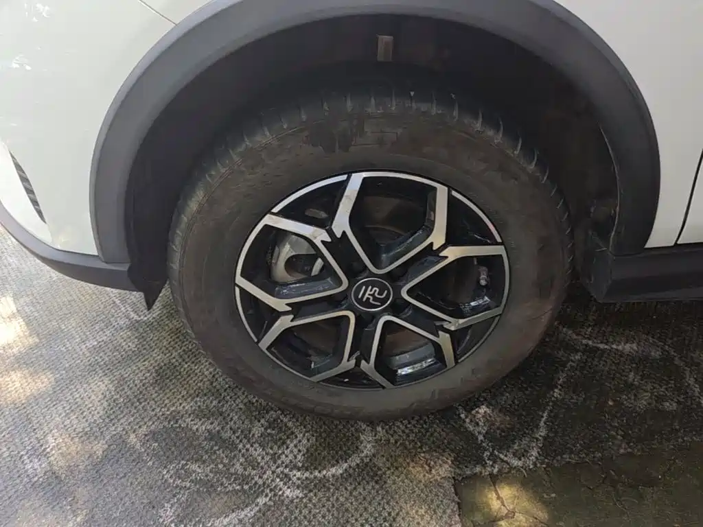 BYD Yuan Pro — миниатюра 23