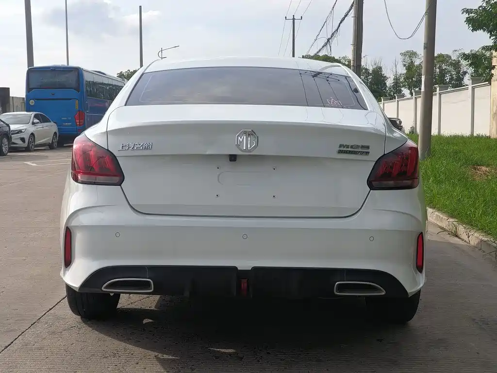 MG MG5 — миниатюра 7