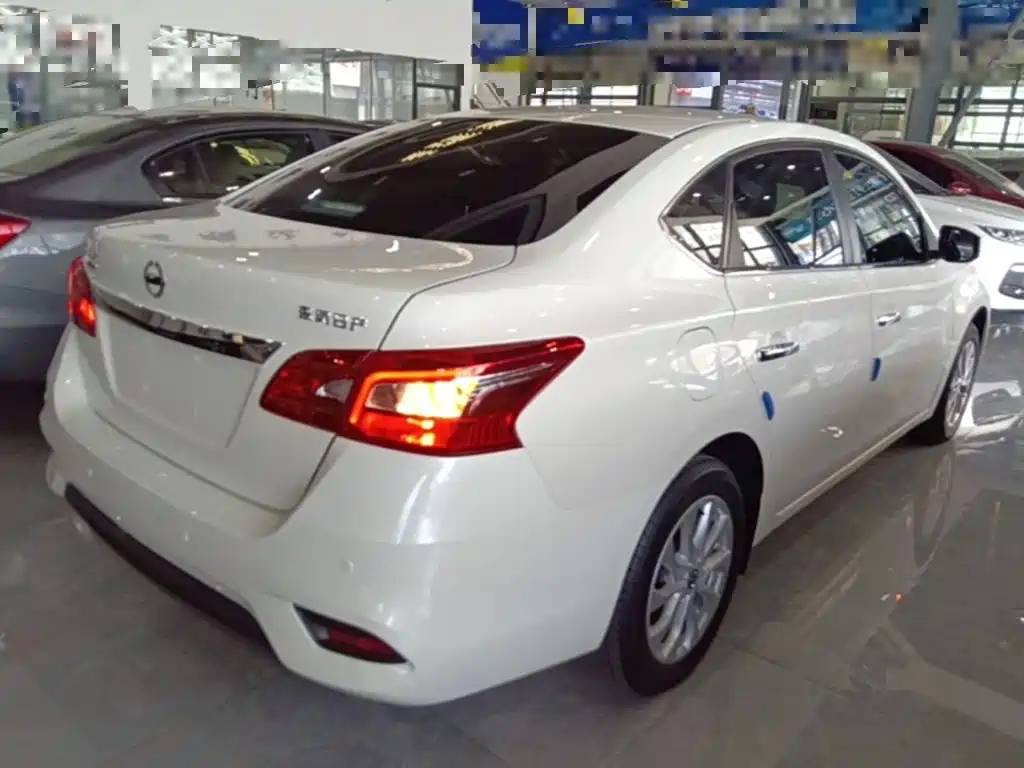 Nissan Sylphy — миниатюра 7