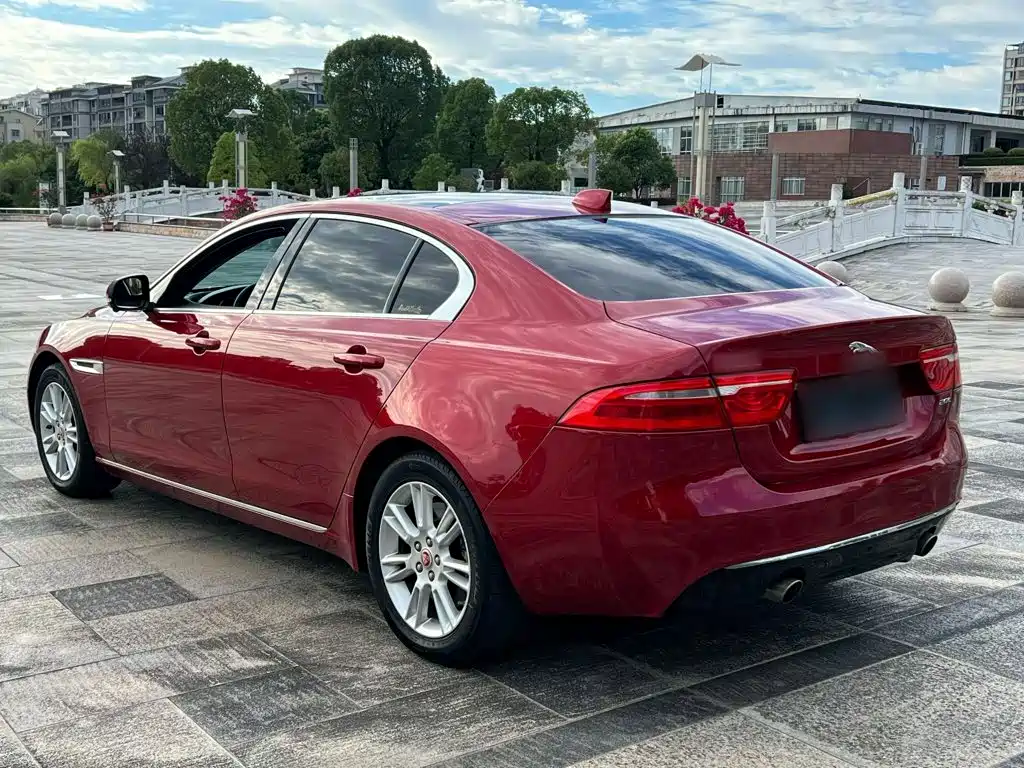 Jaguar XEL — миниатюра 5