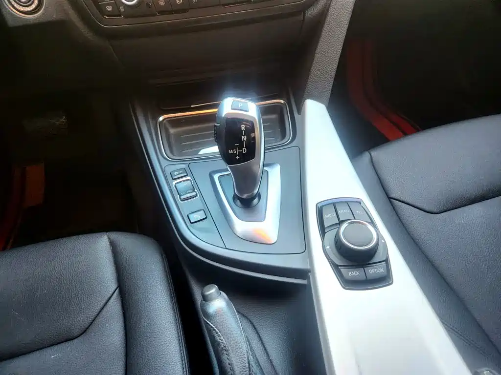 BMW 3 Series — миниатюра 13