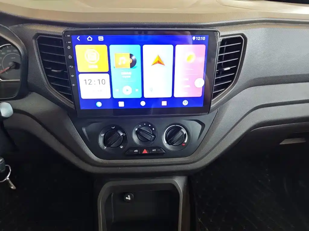 Wuling Hongguang V — миниатюра 13