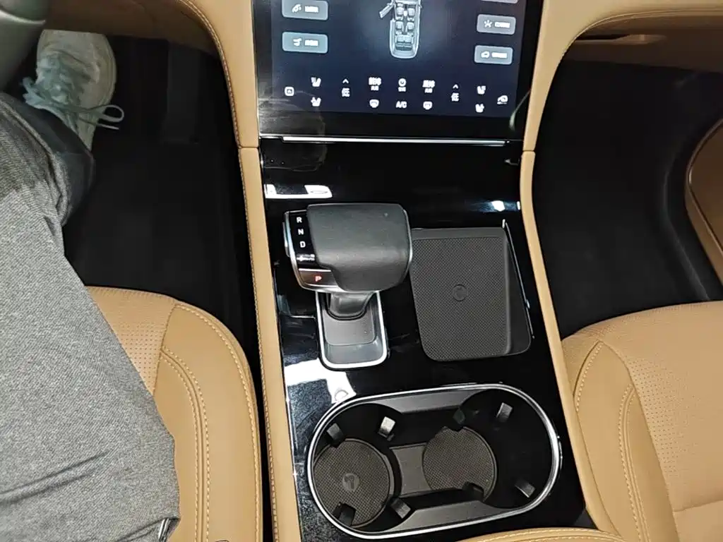 Li Auto Li ONE — миниатюра 14
