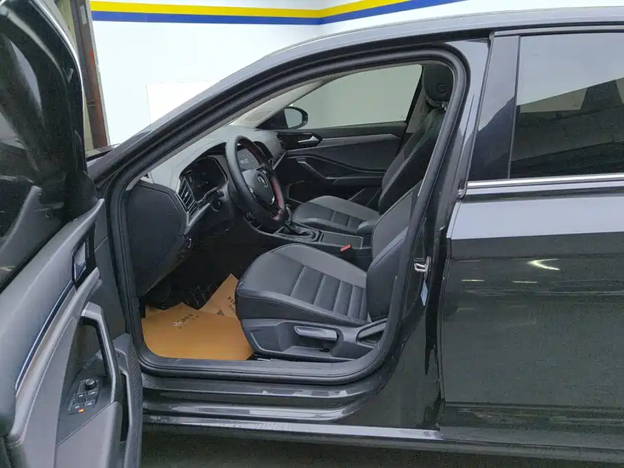 Volkswagen Sagitar — миниатюра 9