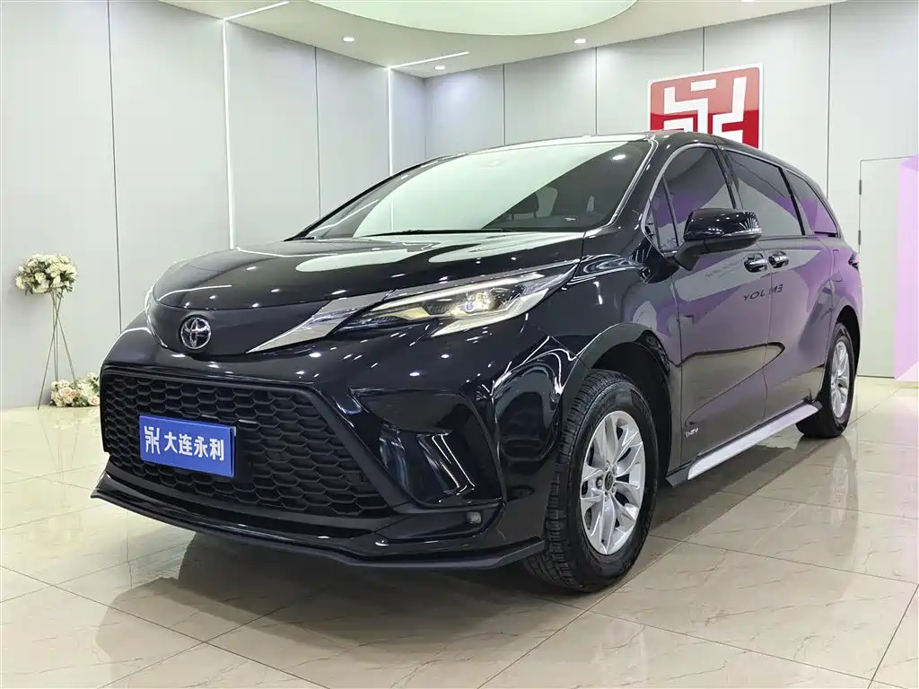 Toyota Granvia 2024