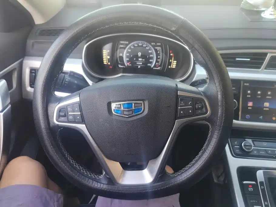 Geely Boyue — миниатюра 15