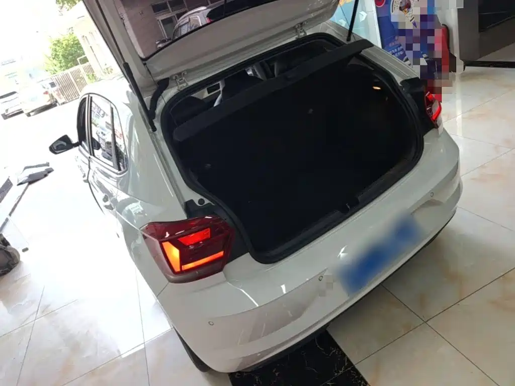 Volkswagen Polo — миниатюра 5