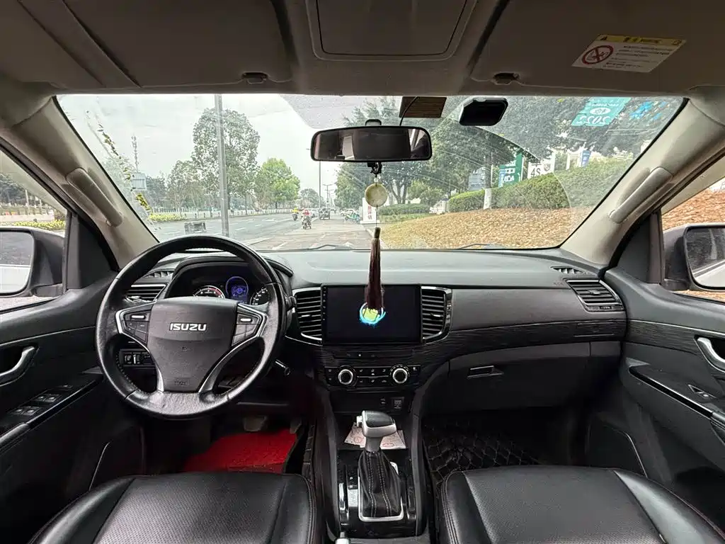 ISUZU MU X SHEPHERD RANGER