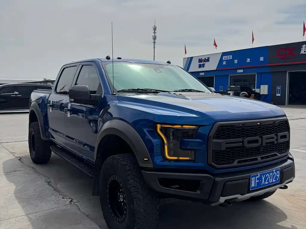 Ford F-150 Raptor — миниатюра 3