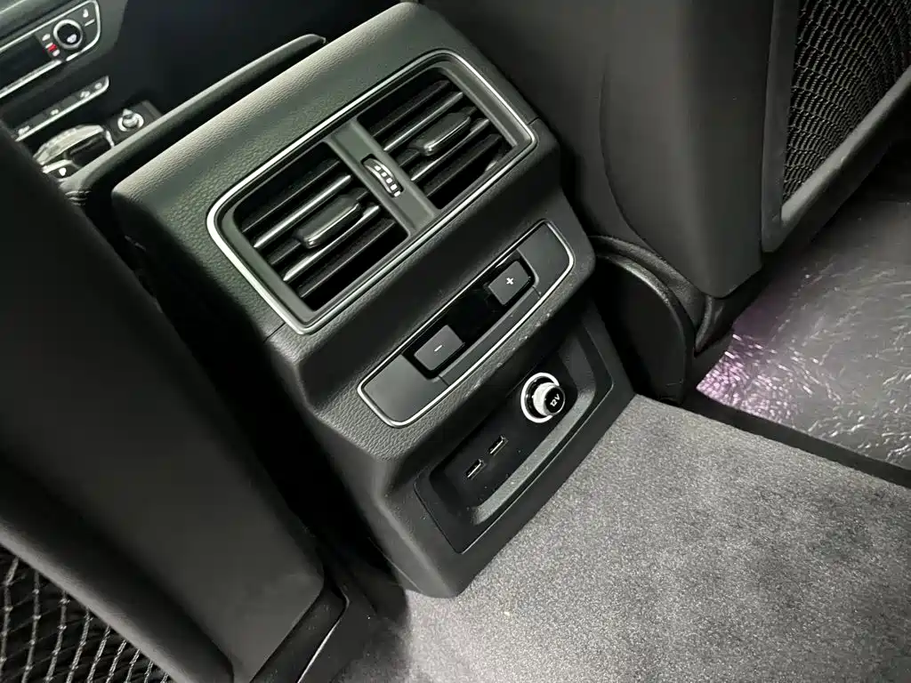 Audi Q5L — миниатюра 11