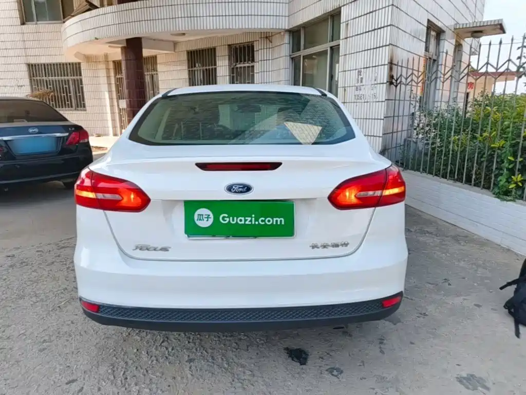 Ford Focus — миниатюра 6