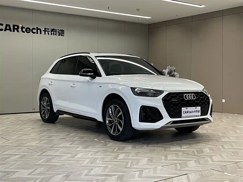 Audi Q5L 2024 40 TFSI Luxury