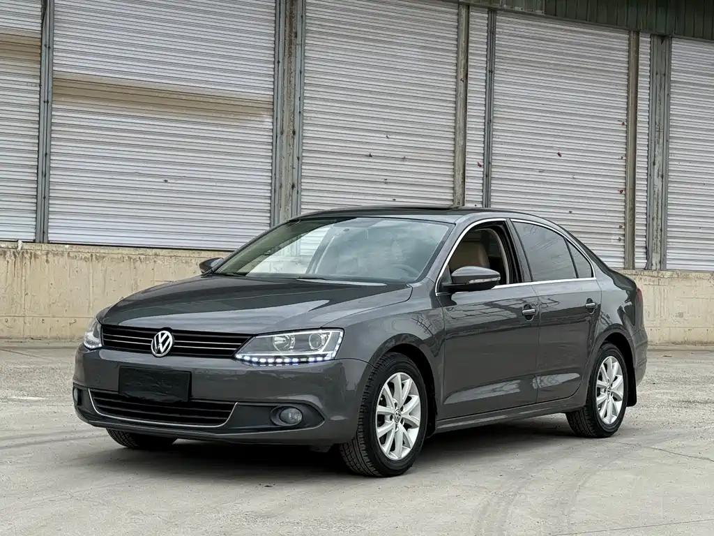 Купить Volkswagen Sagitar