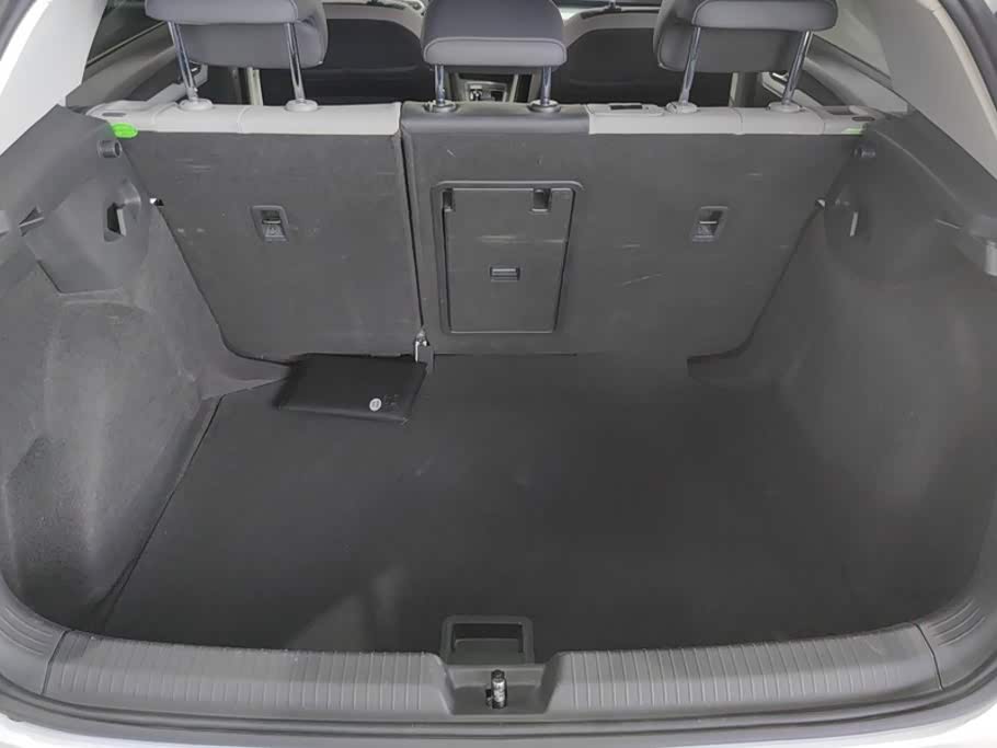 Volkswagen Golf 1.4 л 2022 г. Белый, пробег 48200 км