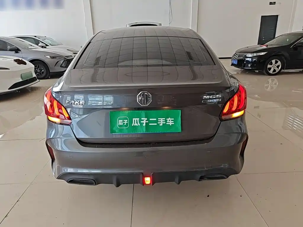MG MG5 — миниатюра 6
