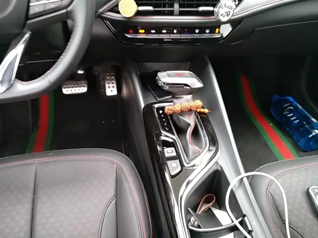 Buick Verano — миниатюра 14