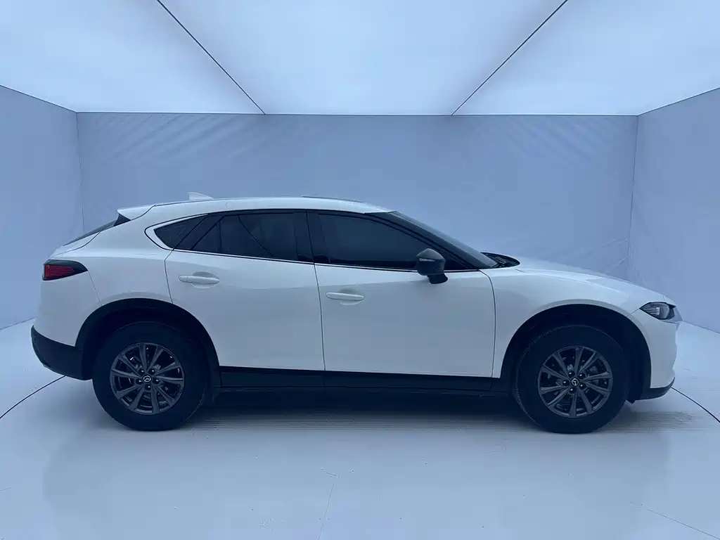 MAZDA CX 4