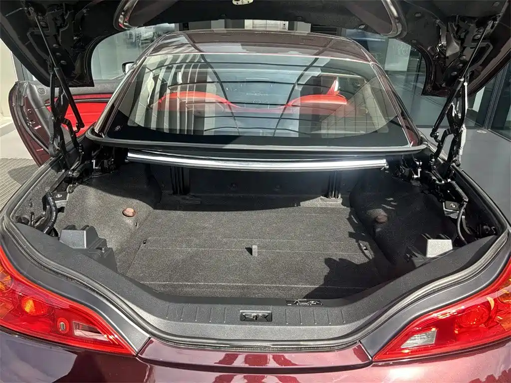 Infiniti G 2010 G37